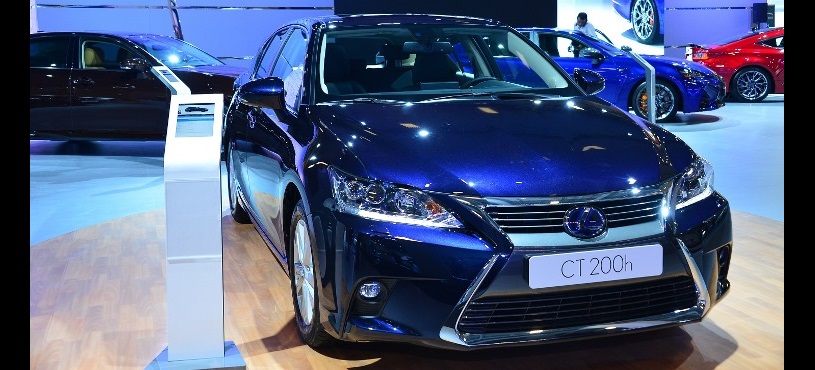 2017 İSTANBUL AUTOSHOW: LEXUS CT 200h