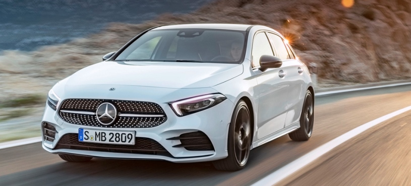 MERCEDES A-SERİSİ ÖRTÜSÜNÜ AÇTI