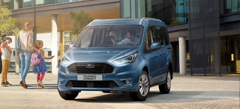 YENİ FORD TOURNEO VE TRANSİT CONNECT GELDİ 